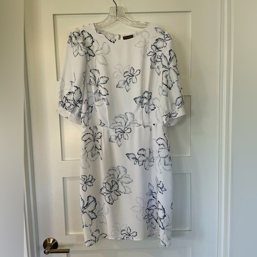 Beautiful Vince Camuto dress